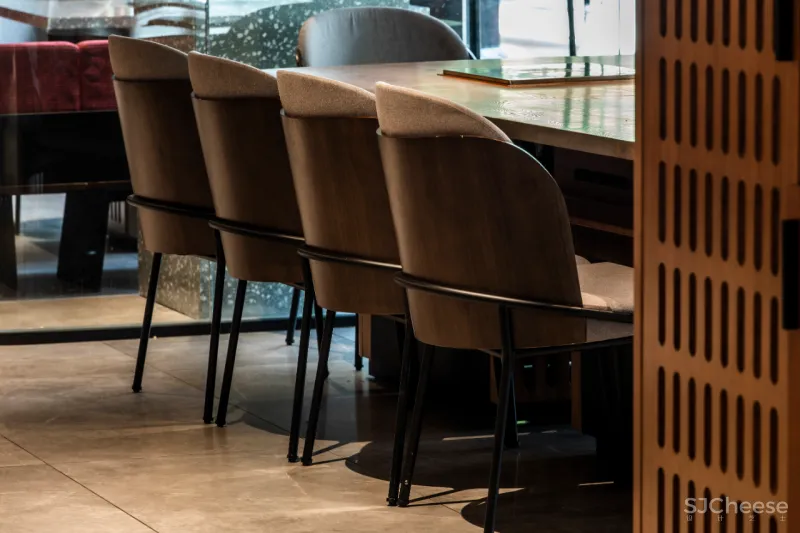 沈嘉伟 × 锦城印象 · 玉林店:陌生与熟悉之间,叙述成都情绪