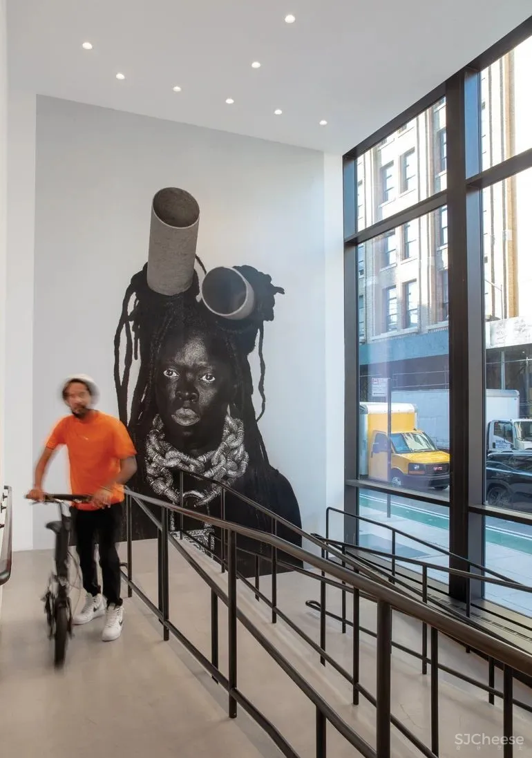 本期爆料|碧昂丝老公3600㎡奢酷炫办公楼,也是藏品上亿的艺术馆