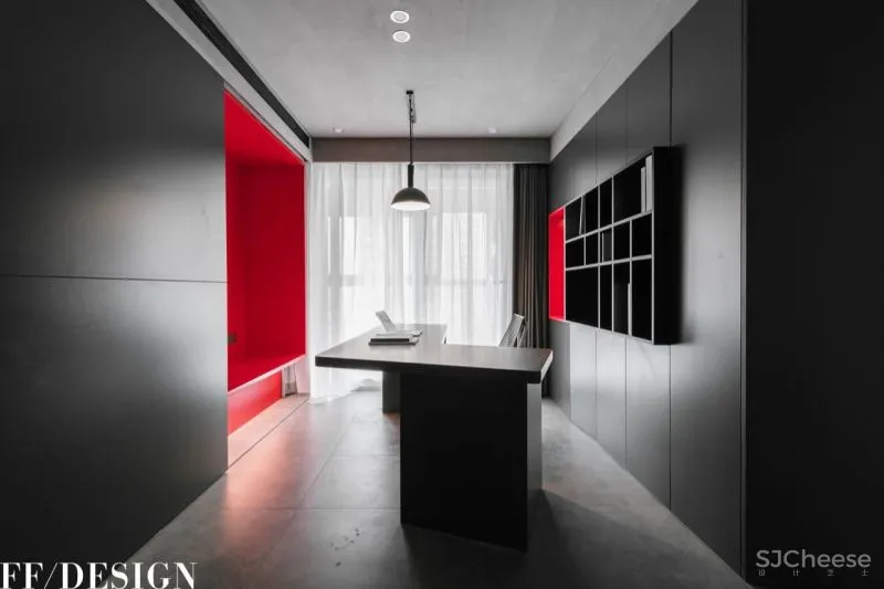 骚动的红 | 明而暖的独居空间