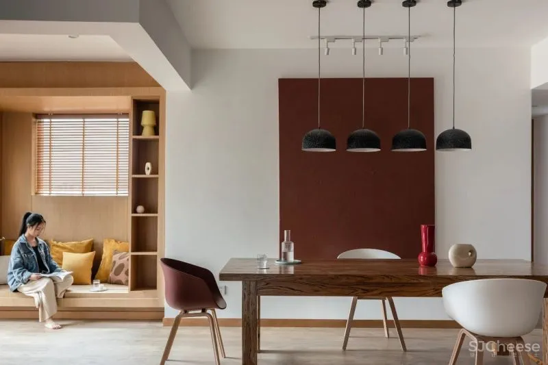 如何把宋朝装进家？136㎡两室“碰瓷”《清平乐》配色，胭脂红、浅棕黄，让人1秒穿越