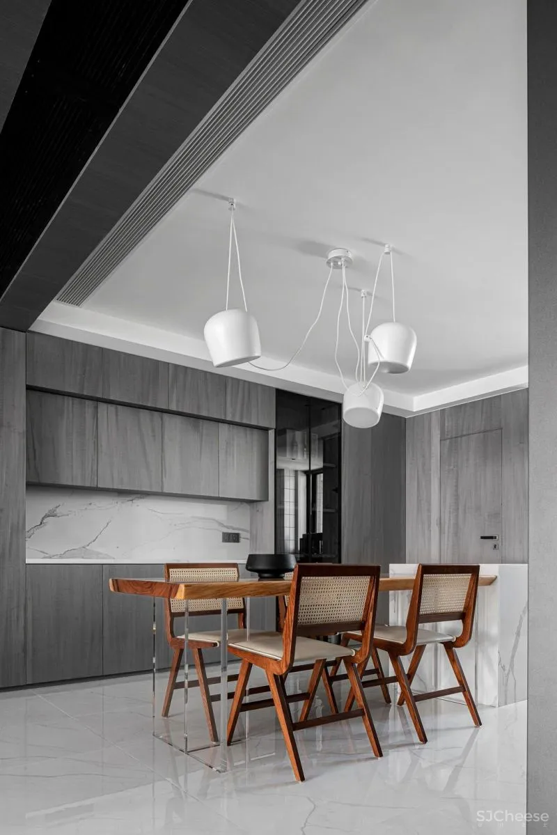 由里空间设计 × 私宅:纯净线条