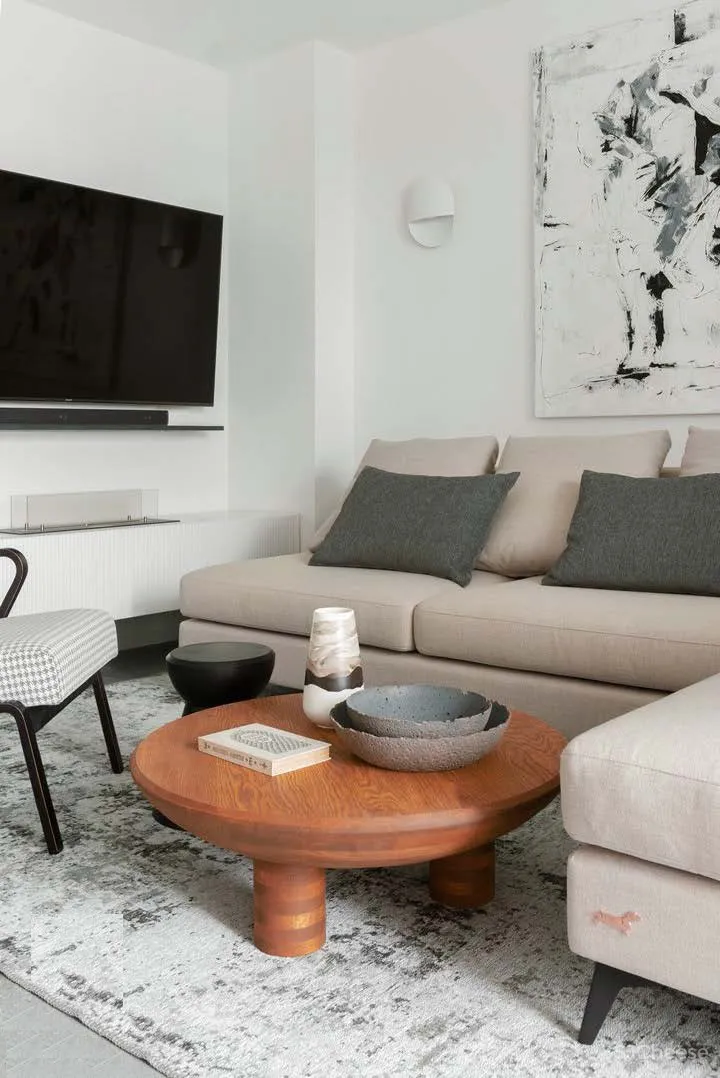 70㎡ 一居室,无主灯的客厅好看又显大!