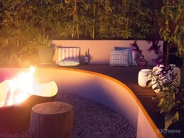 院子虽小，却可以别有温情