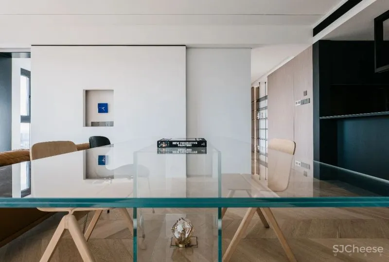 FF DESIGN 极简主义的“变”与“奢”