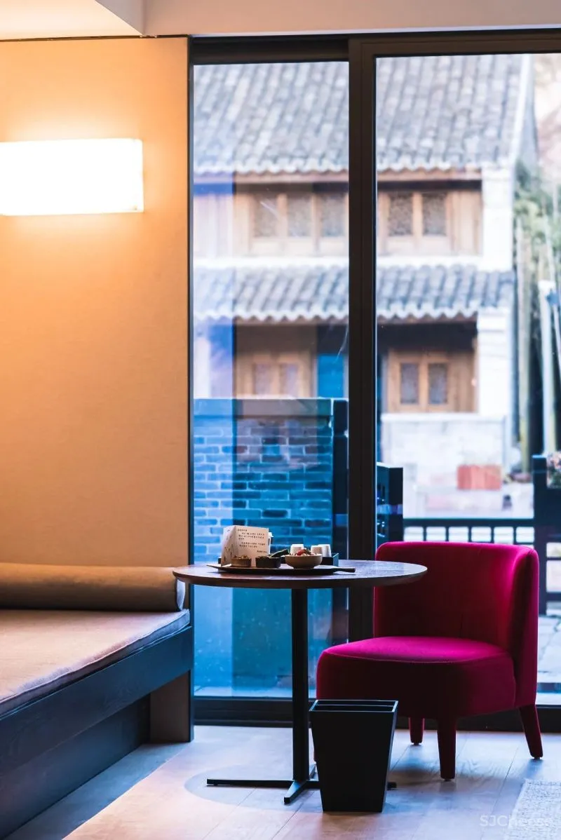 东钱湖畔再现国牌奢华酒店，在隈研吾的美术馆旁，建了一座日式庭院