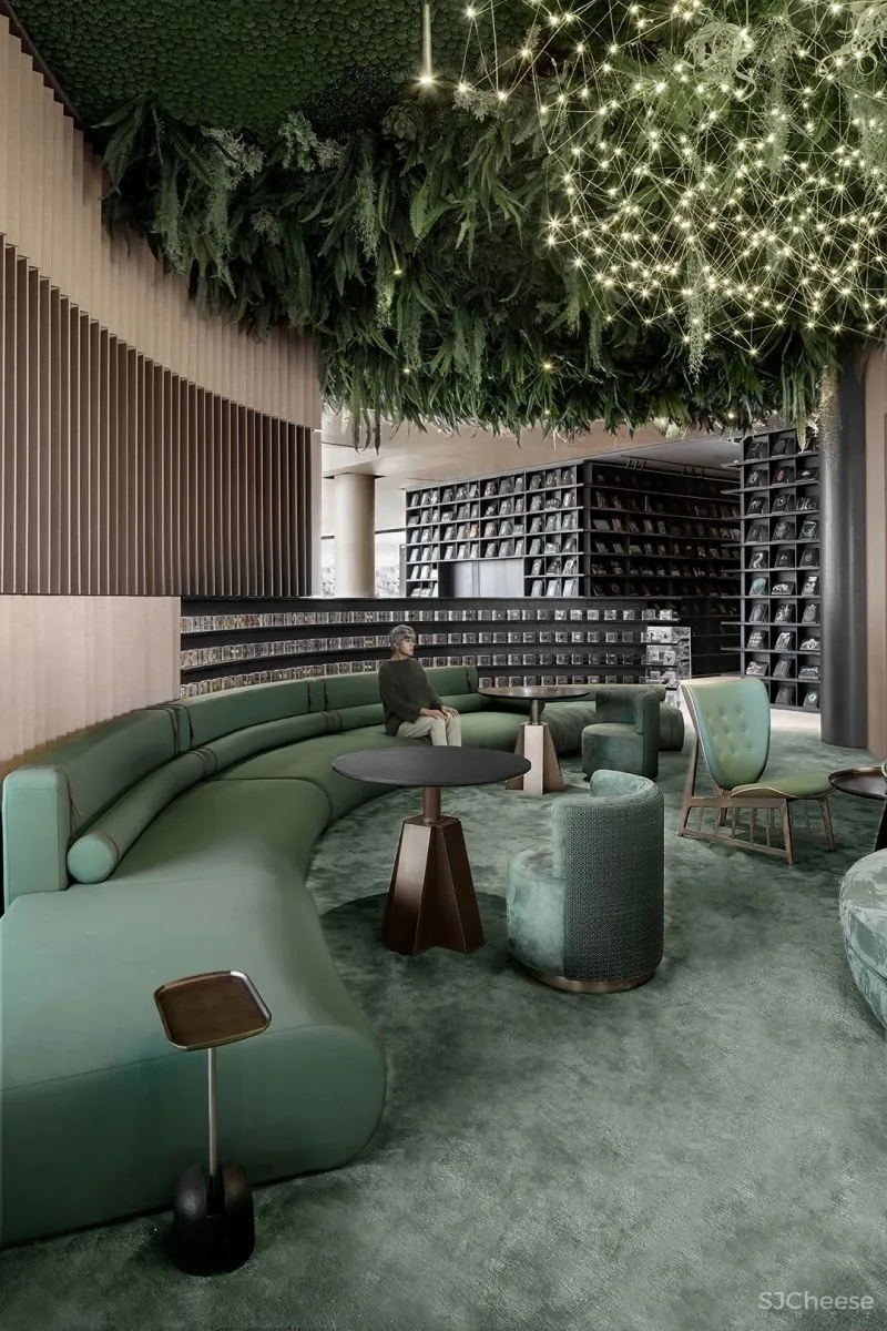 关联以空间的「解构性」和「抽象性」 构序「超现实的界面」