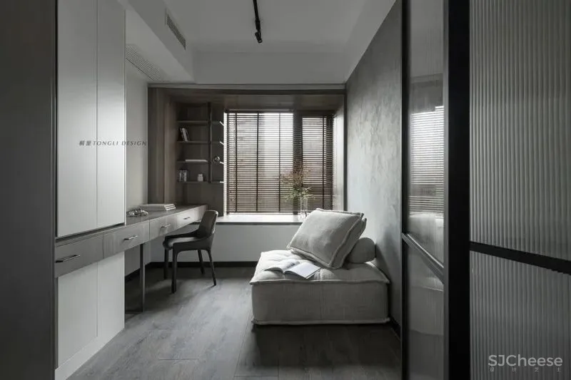 简约黑白灰,LDK一体化设计,含小花园的轻工业之家 桐里空间设计