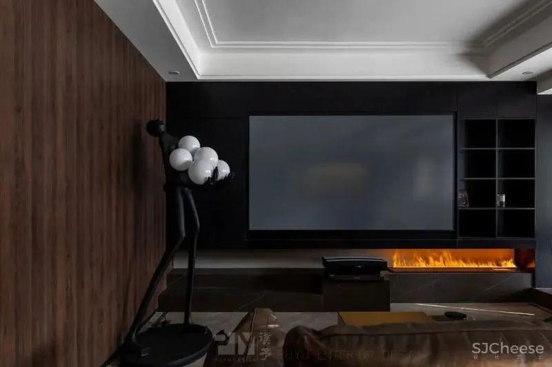 力量黑 生机绿,这个128㎡家既有蓄势的氛围,又有向上的张力! 璞予设计