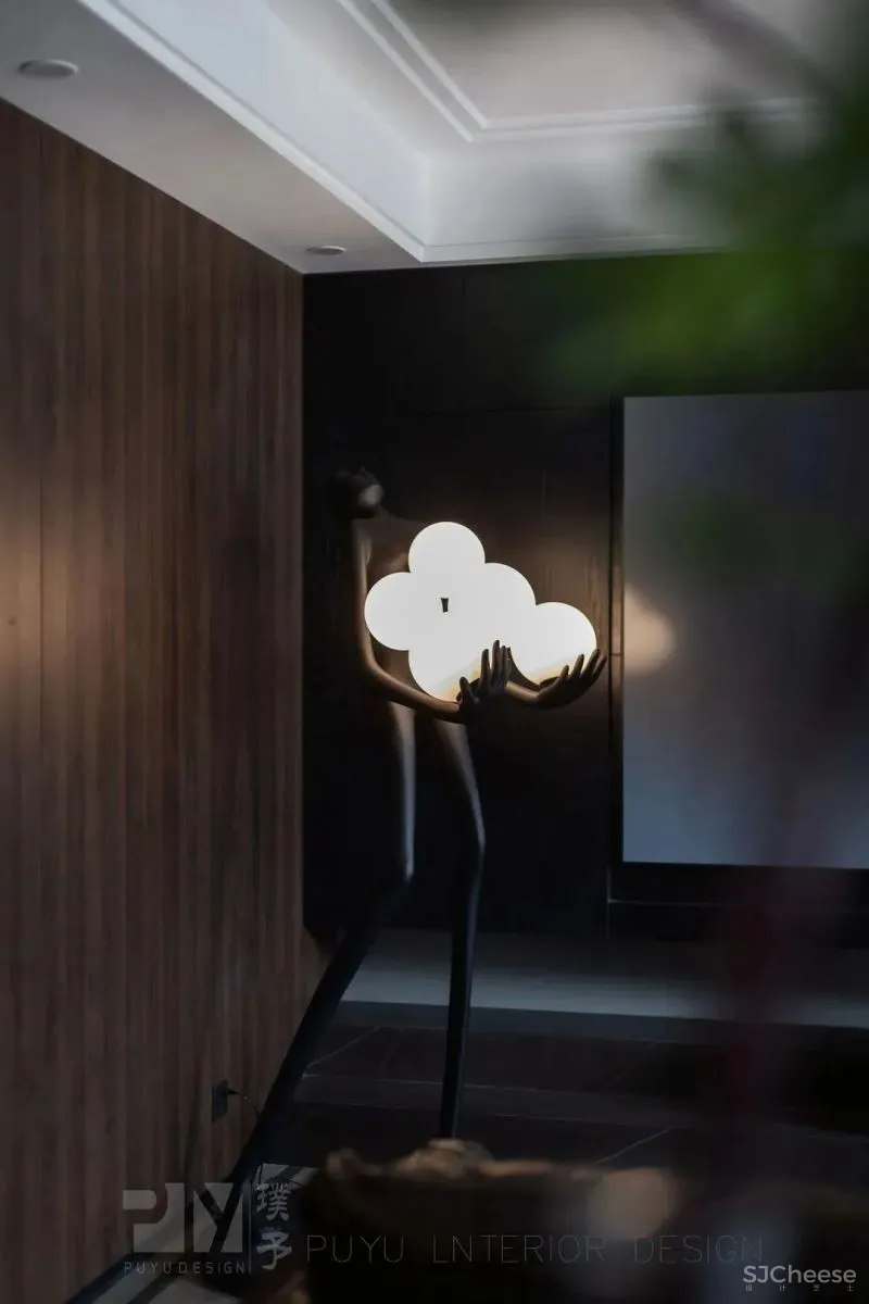 力量黑 生机绿,这个128㎡家既有蓄势的氛围,又有向上的张力! 璞予设计