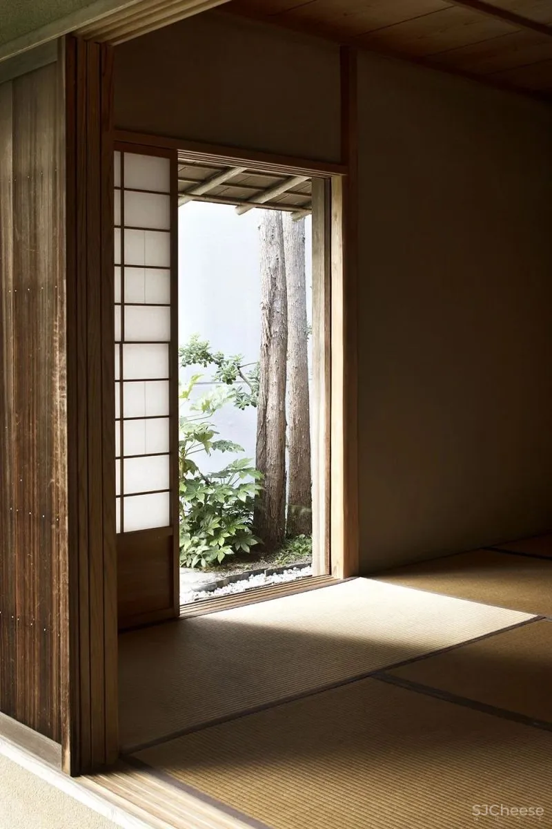 日本大师的简朴房子废弃30年后修缮完成,平静背后的时间感让人心动