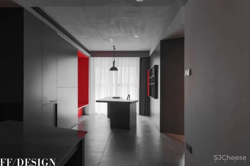 骚动的红 | 明而暖的独居空间