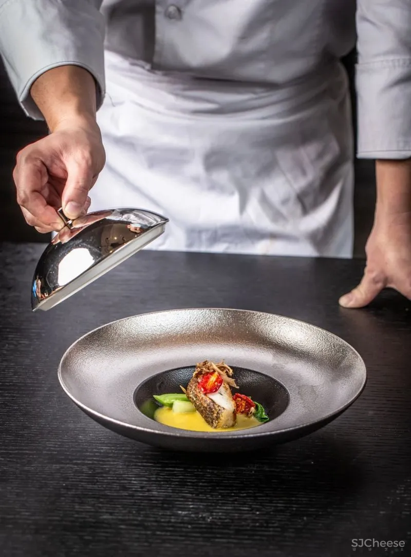 东钱湖畔再现国牌奢华酒店，在隈研吾的美术馆旁，建了一座日式庭院