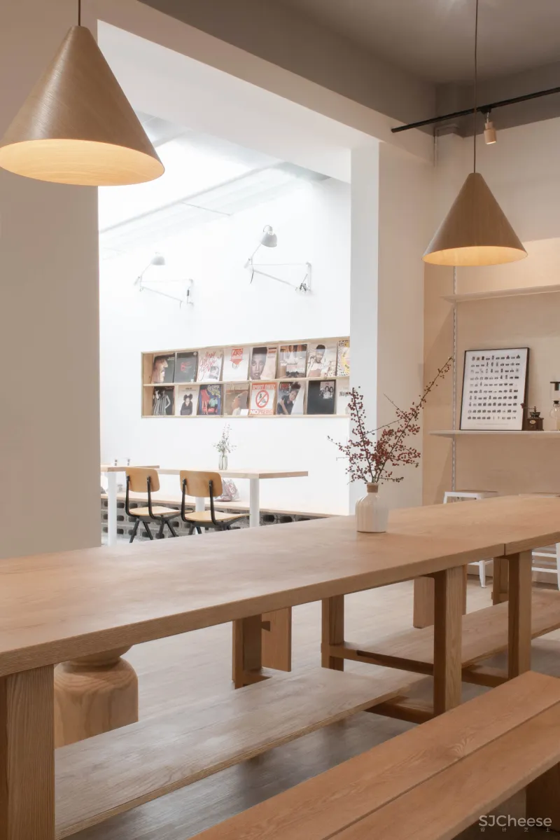 外物 × More Mountains多山:咖啡轻食青旅集合店