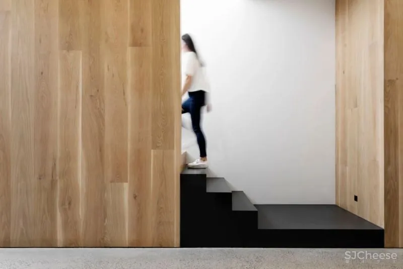 全开放 高级黑，个性鲜明的极简住宅！