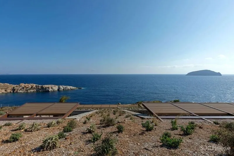 藏在山体里的“隐身”别墅，这才是真正与自然融为一体