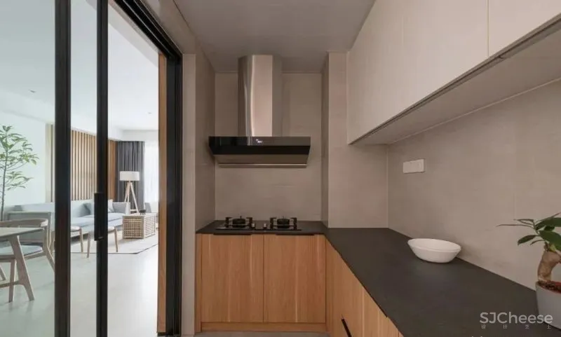 130㎡“重脑力工作者”的家:原木 留白,下班后彻底放空!