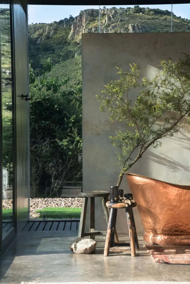 玻璃镜屋,敬畏自然