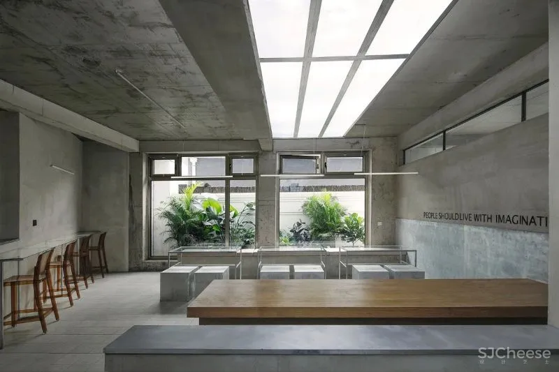 Shuang Han COLOUR Hotel丨“四季花海”,试图打破原有的循环