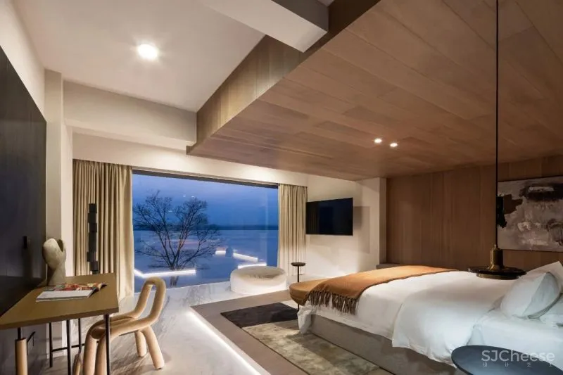 长江边上的艺术酒店 以游轮为主题的乐享空间