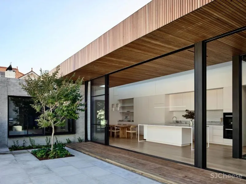 Tom Robertson 非凡的质感