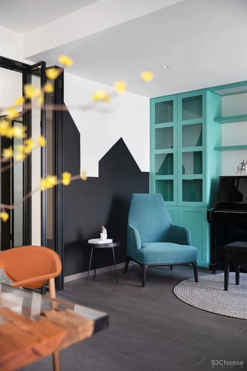 260㎡顶层复式,越简约的才越有格调!