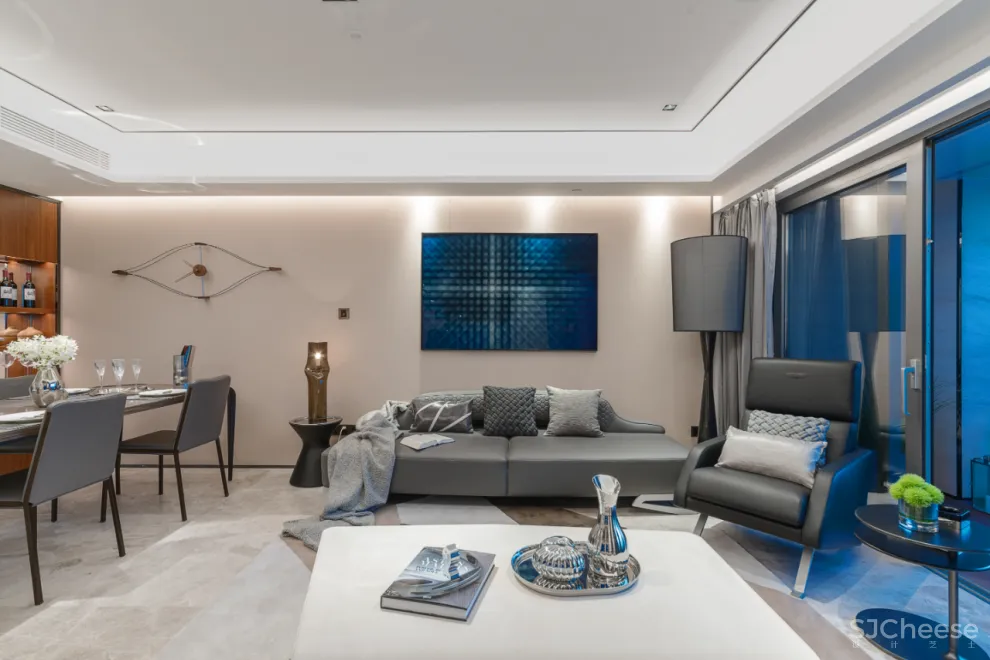 深圳最高全复式住宅楼,4个样板房公开,还有二手豪车店拿下吉尼斯记录!