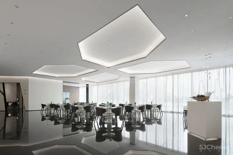 宁静和谐的空灵之美，邂逅都市理想居所！