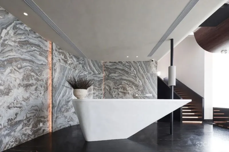 长江边上的艺术酒店 以游轮为主题的乐享空间