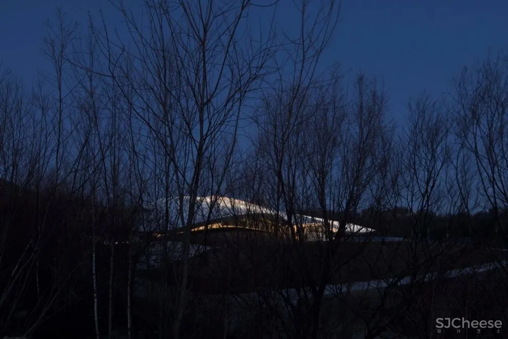 MAD Architects新作丨多维的“时空隧道”，海口云洞图书馆