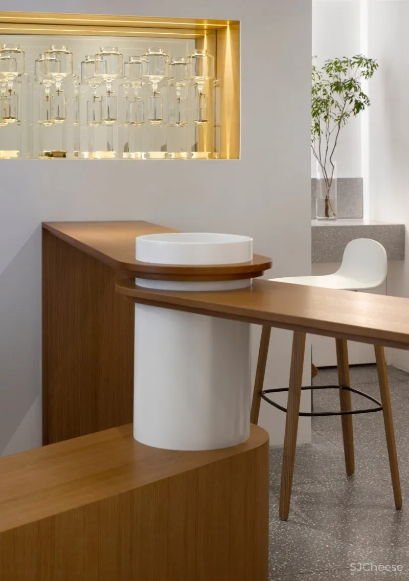 故事空间新作 | 城市狩猎者BLUE WOLF