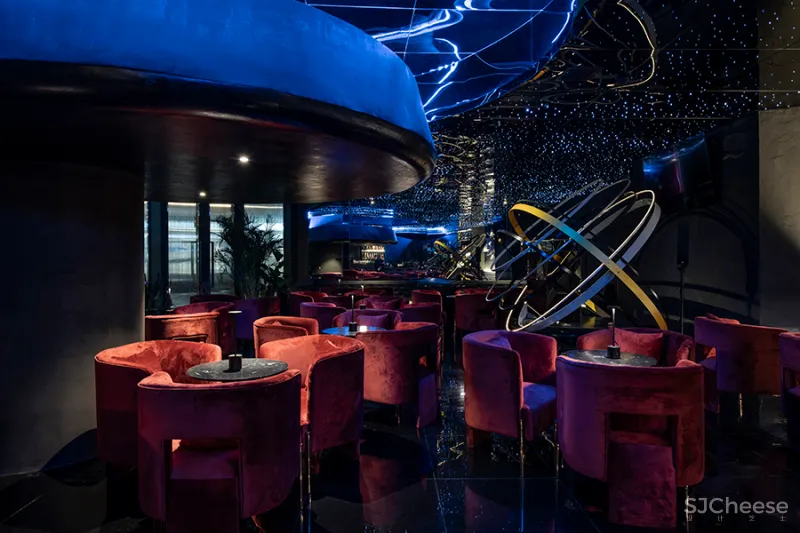 邵龙 • 在木星酒吧|不甘寂寞的宇宙星空,感性与理性的交替共振