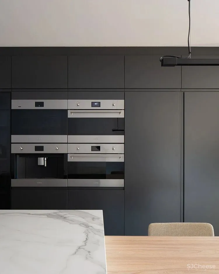 西班牙极简住宅,灯带设计,太高级了!