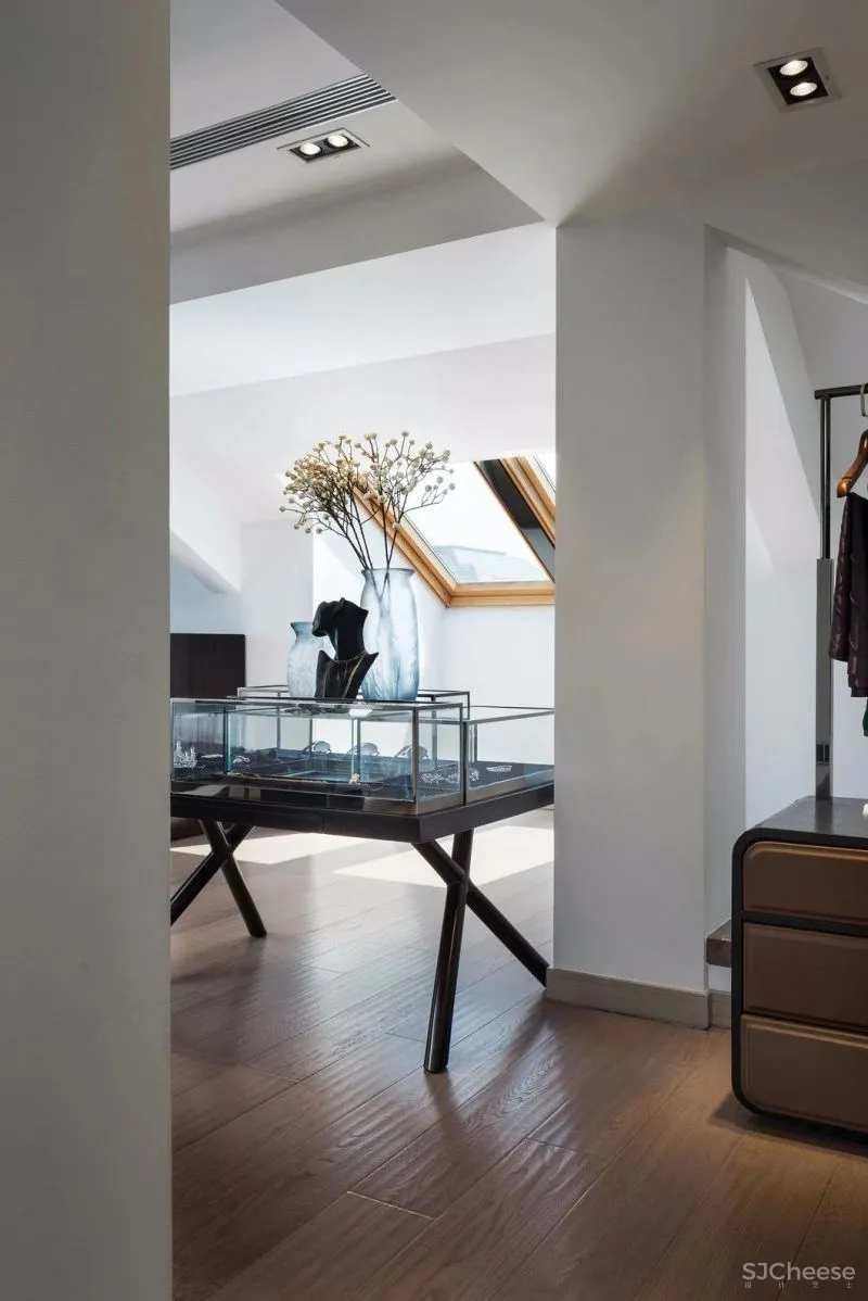 600㎡极致高级灰别墅