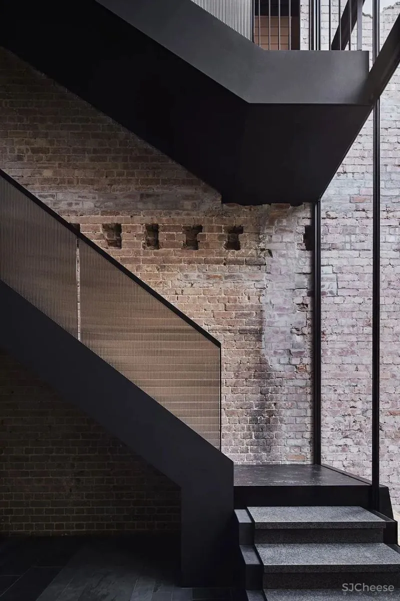 帅气迷人的工业风，酷极了 Splinter Society