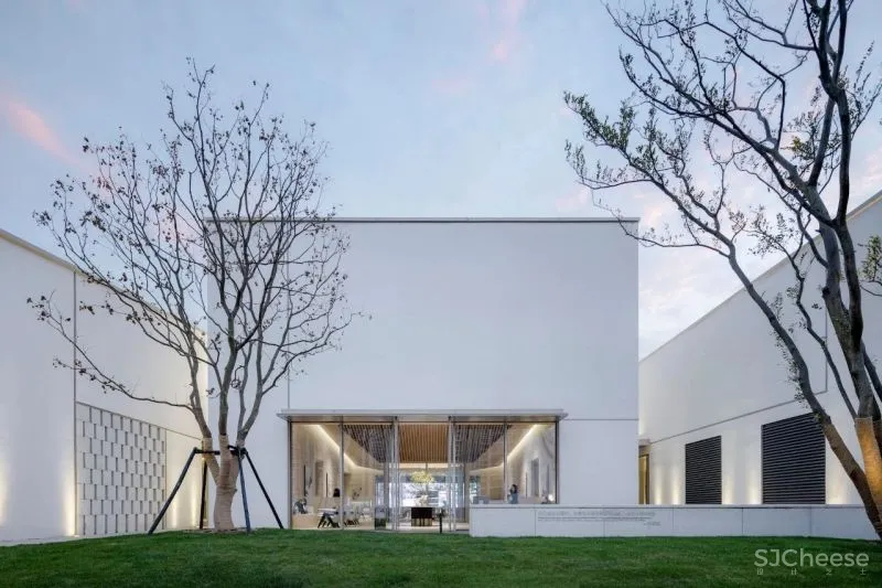 苏州图书馆入驻!这座 2600 ㎡ 售楼处将光线与建筑融合到极致