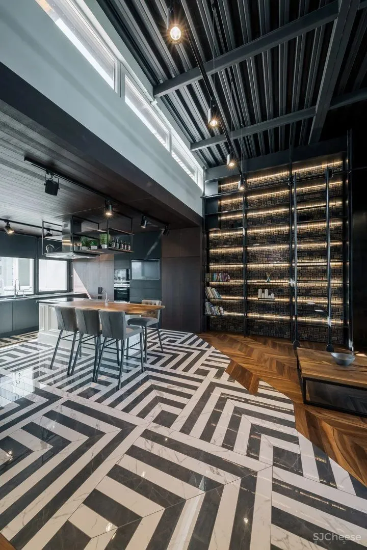 290㎡双层豪宅,大理石与黄铜的碰撞,轻奢又复古!