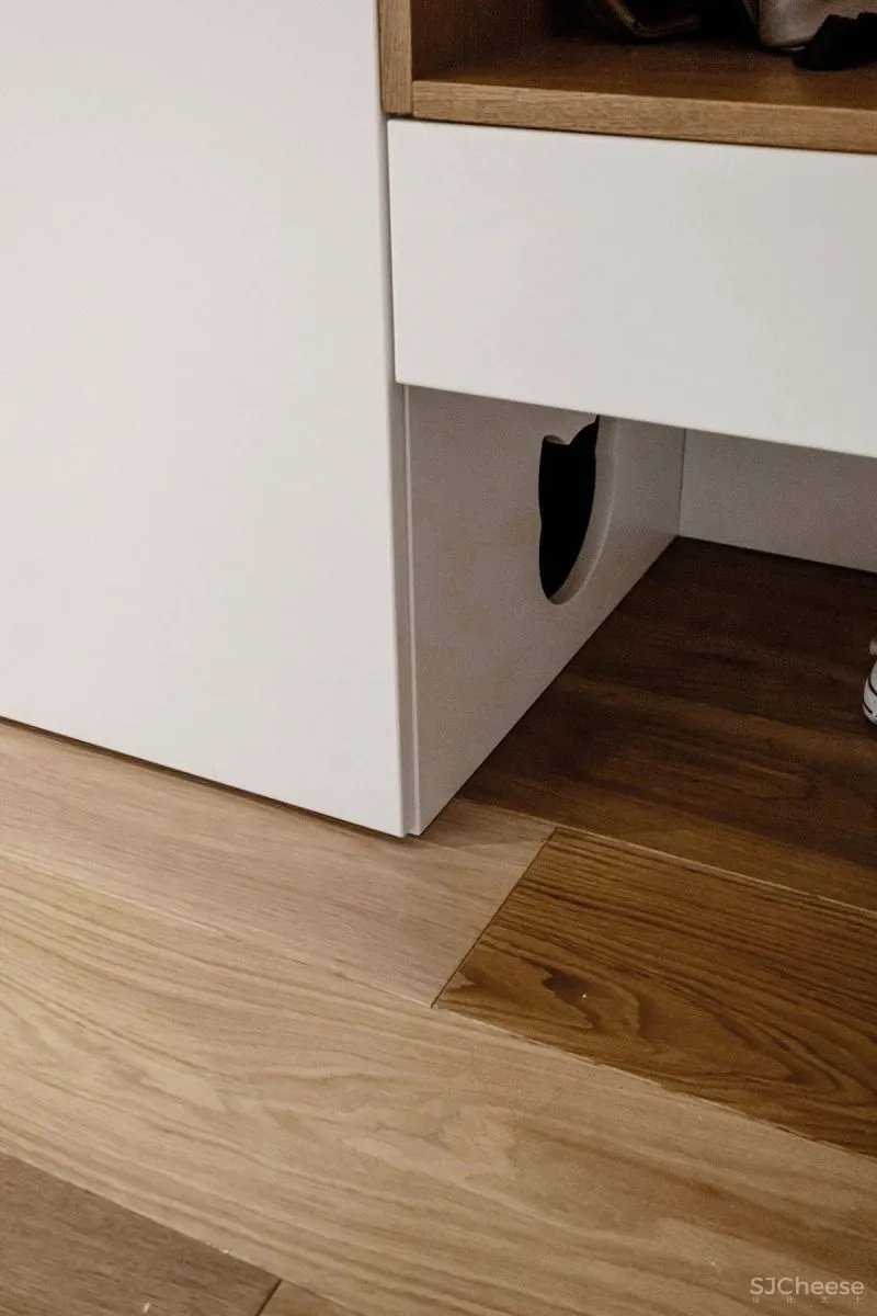 三间小公寓拼成136平大宅,时髦得不像话,人和猫都安逸!