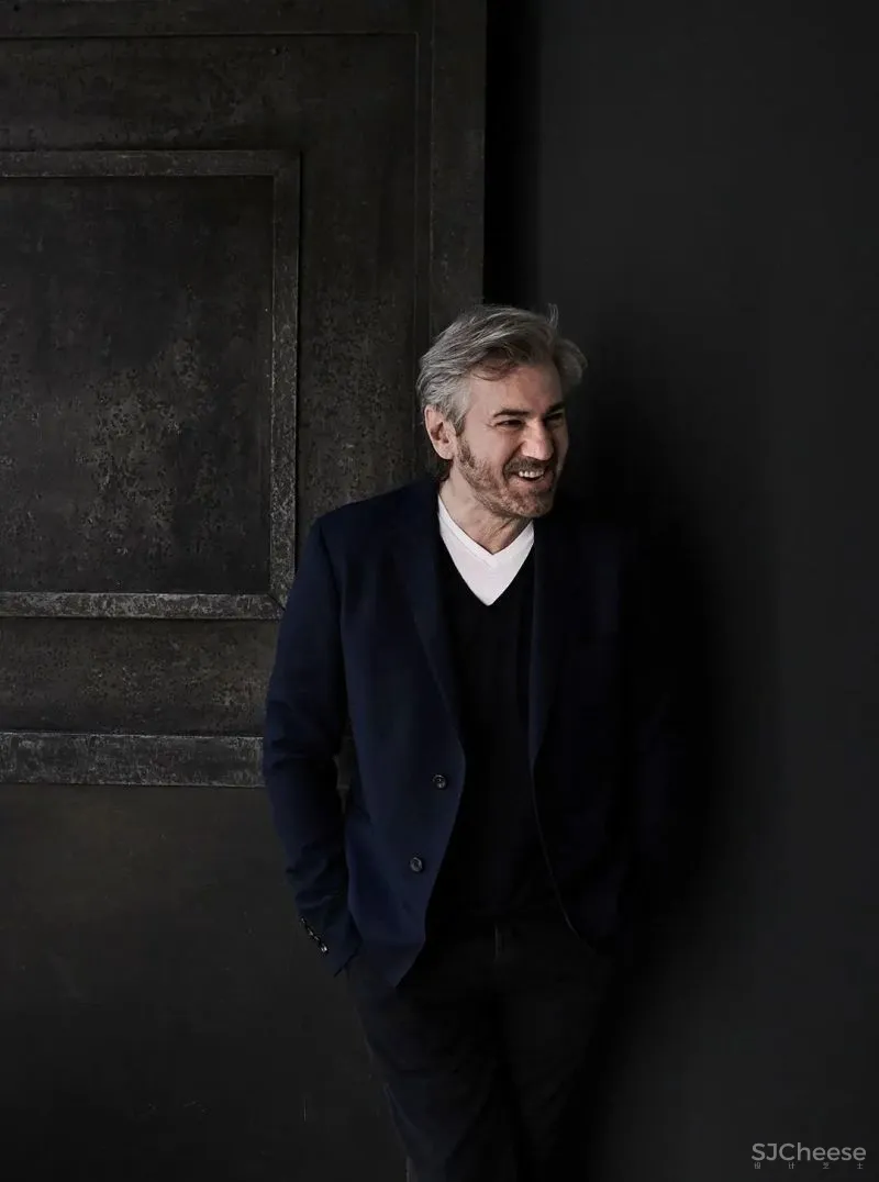 AD100设计师|Vincenzo De Cotiis:时间是最美的艺术