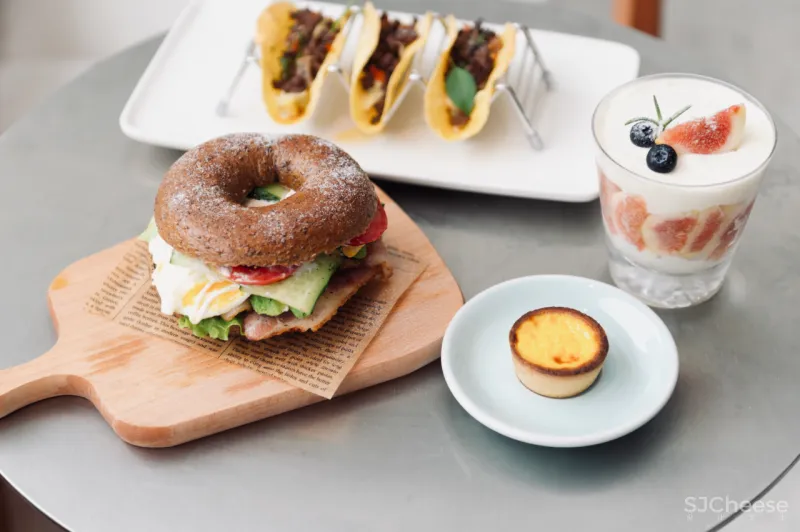 外物 × More Mountains多山:咖啡轻食青旅集合店