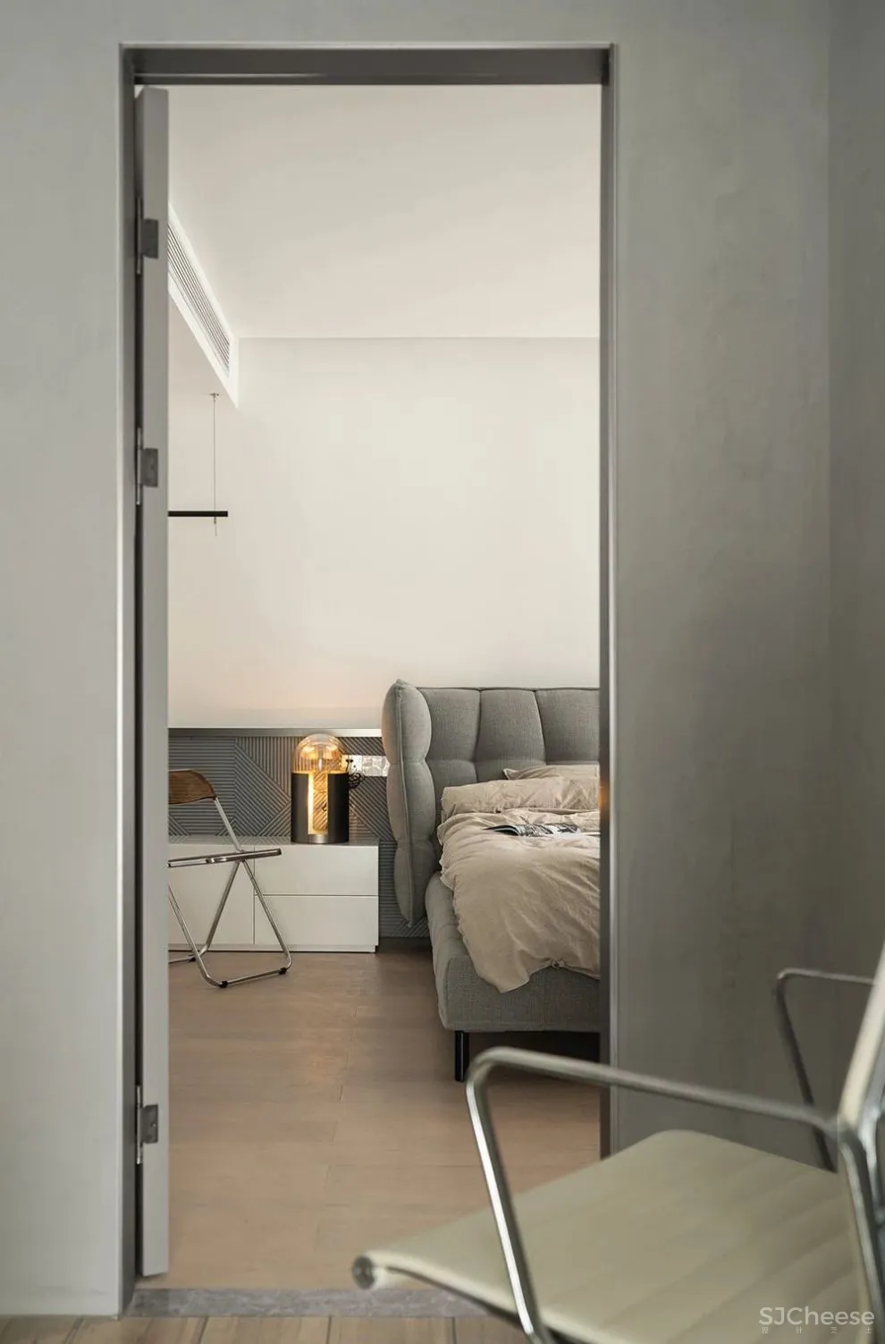 自由平面与流动空间 DNA