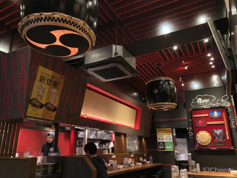 拉面界最会玩的一风堂！设计出彩，又爱开脑洞！网友：年纪不大，搞好多花样！