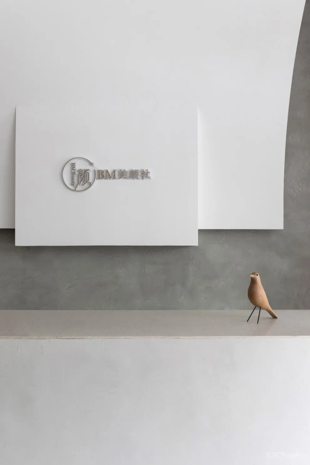 PADSTUDIO质感建筑设计 | 城市山丘-B&M美颜社