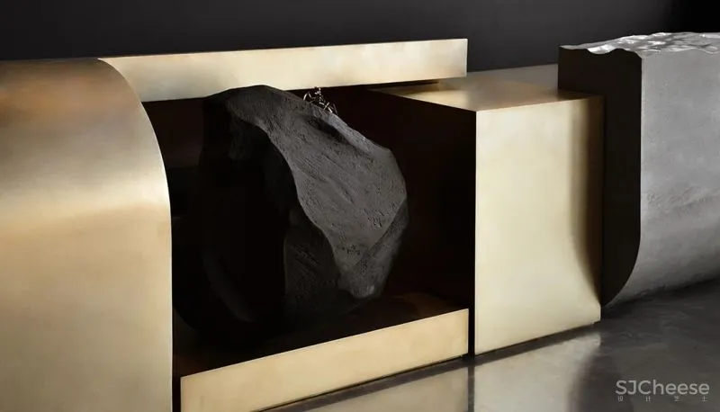 关联以空间的「解构性」和「抽象性」 构序「超现实的界面」