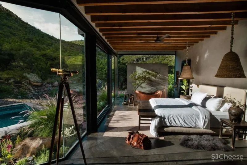 玻璃镜屋,敬畏自然