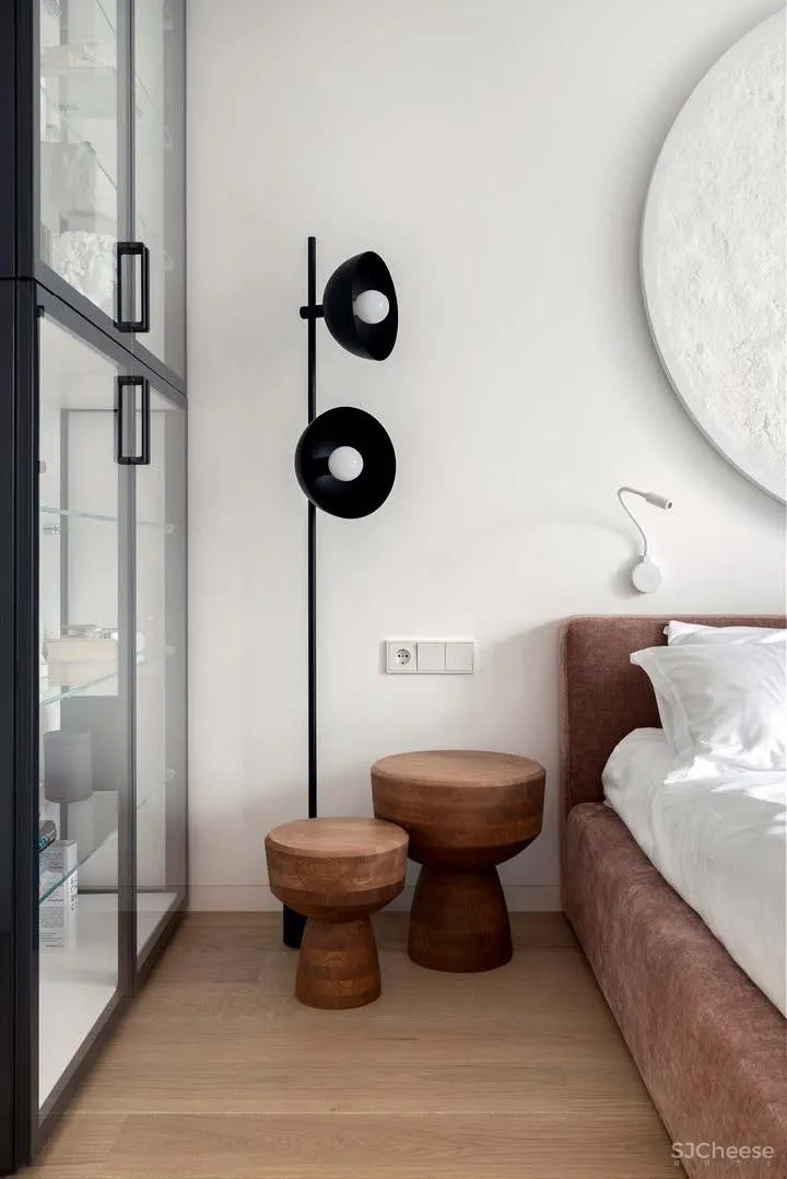 70㎡ 一居室,无主灯的客厅好看又显大!