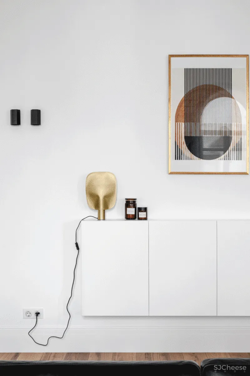 虽然面积只有75平米,可是这个家让我们看到了古典、时髦以及各种有趣的物件