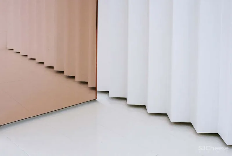 70年老破旧,改完亮三倍!极简设计也能这么有活力