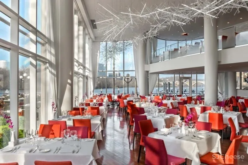 本期爆料|碧昂丝老公3600㎡奢酷炫办公楼,也是藏品上亿的艺术馆