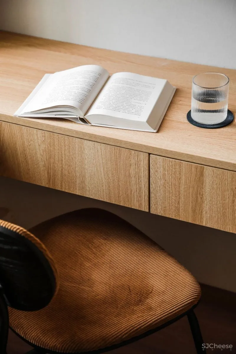 99㎡舒适两人居，舍弃一间房，Get衣帽间 独立工作区！