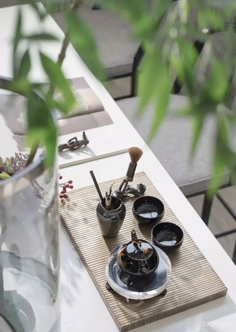 梁志天作品:万科安品园舍别墅,文雅和畅的当代写意 !